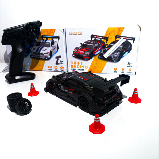 Nissan GTR - Marime 1:24