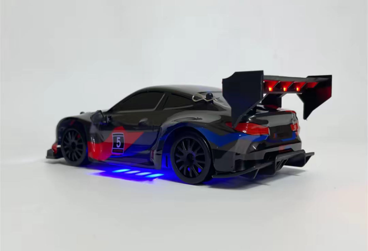 Bmw M4/Porsche GT4 - Marime 1:24