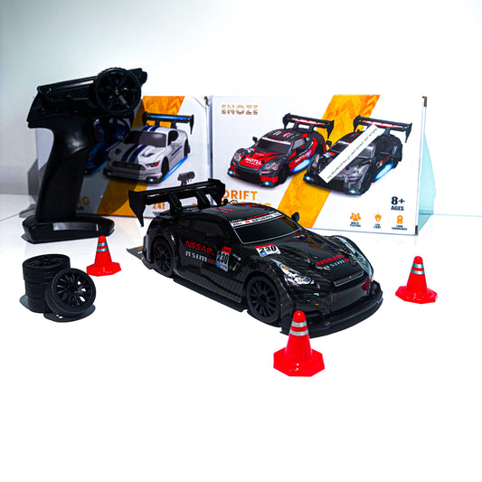 Nissan GTR - Marime 1:24